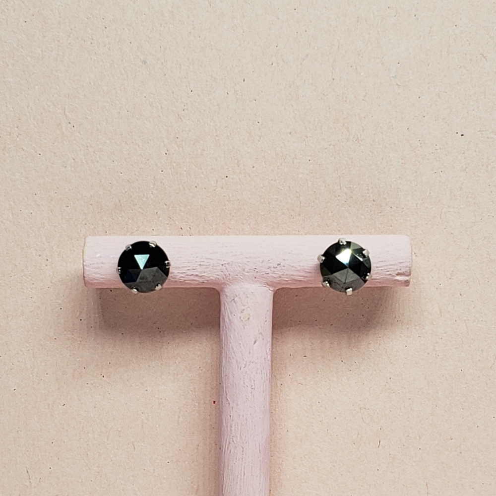 6️⃣5️⃣0️⃣ real Natural diamond black 2ct earrings